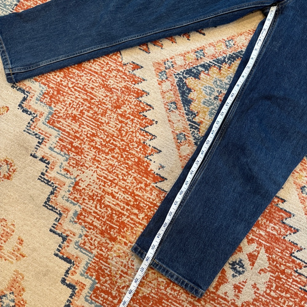 Everlane The Original Cheeky Crop Jean - Picture 5 of 6